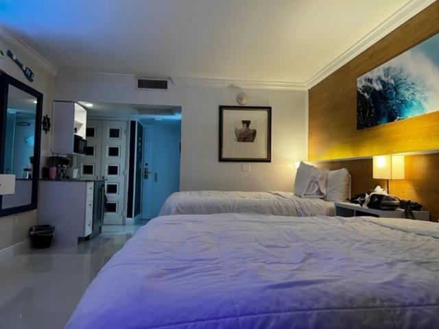 Ocean Manor Tiki Sunset Retreat Hotel Lauderdale-by-the-Sea Exterior photo